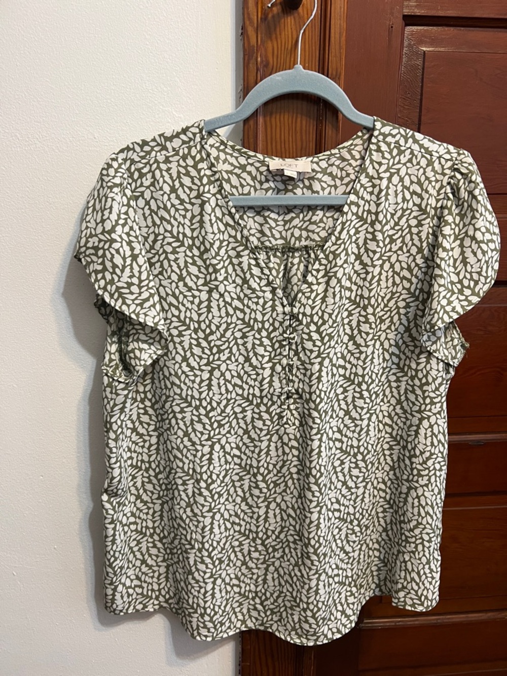 LOFT Olive Green and White Leaf Print Flutter Sleeve Blouse